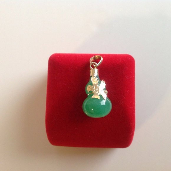 14K Solid Yellow Gold Gourd bottle B jade Eagle Flying pendant